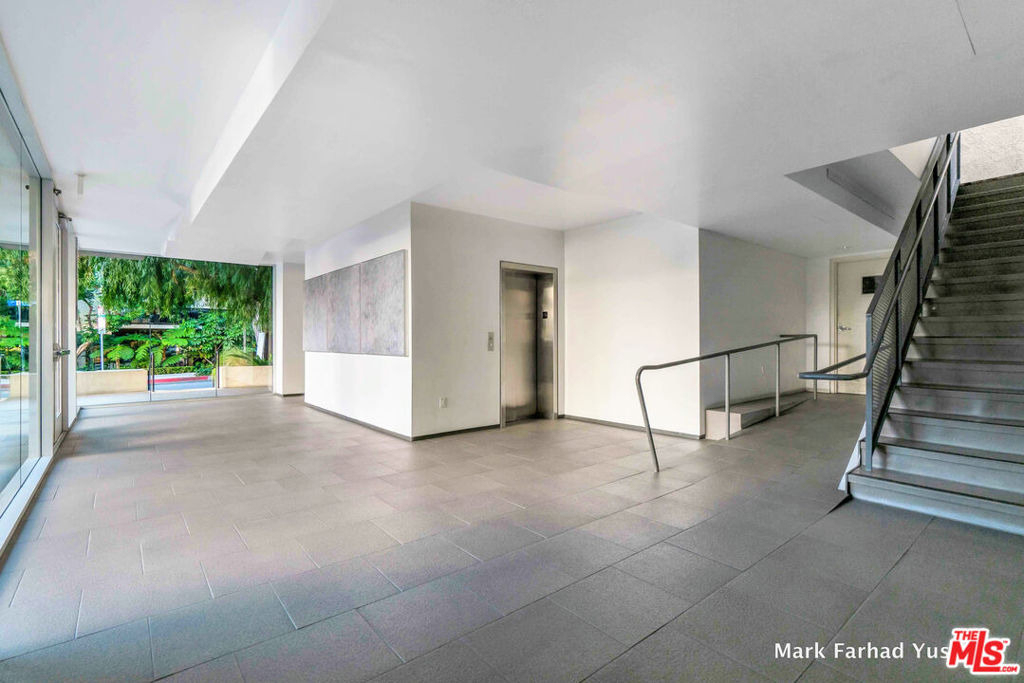 9005 Cynthia Street - Photo 8