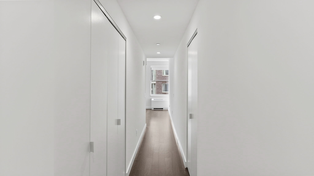 116 John St - Photo 3