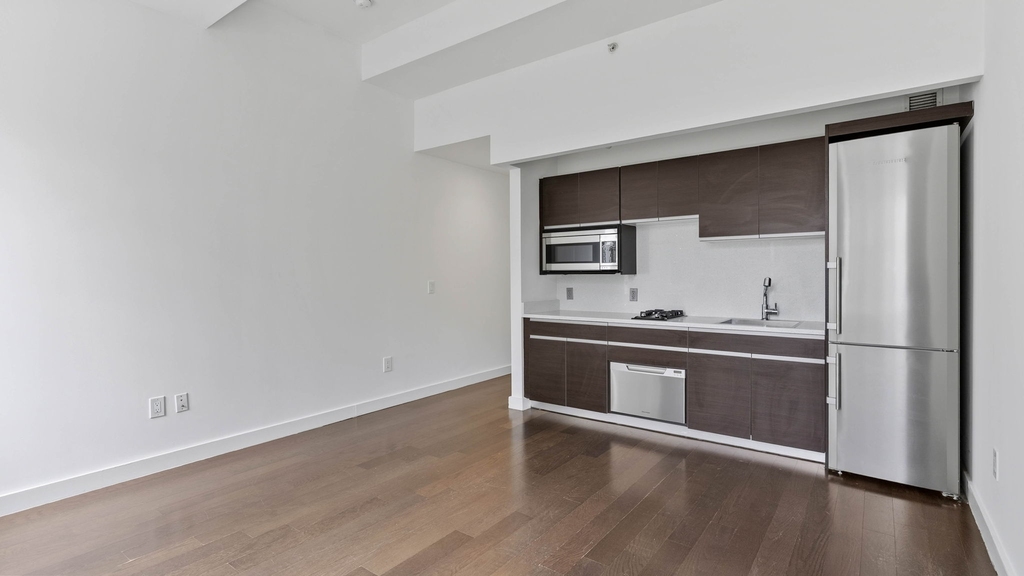 116 John St - Photo 4