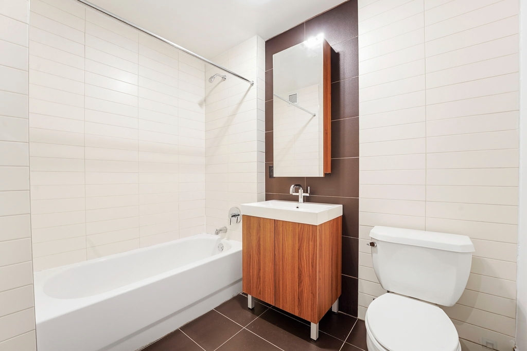 116 John St - Photo 4