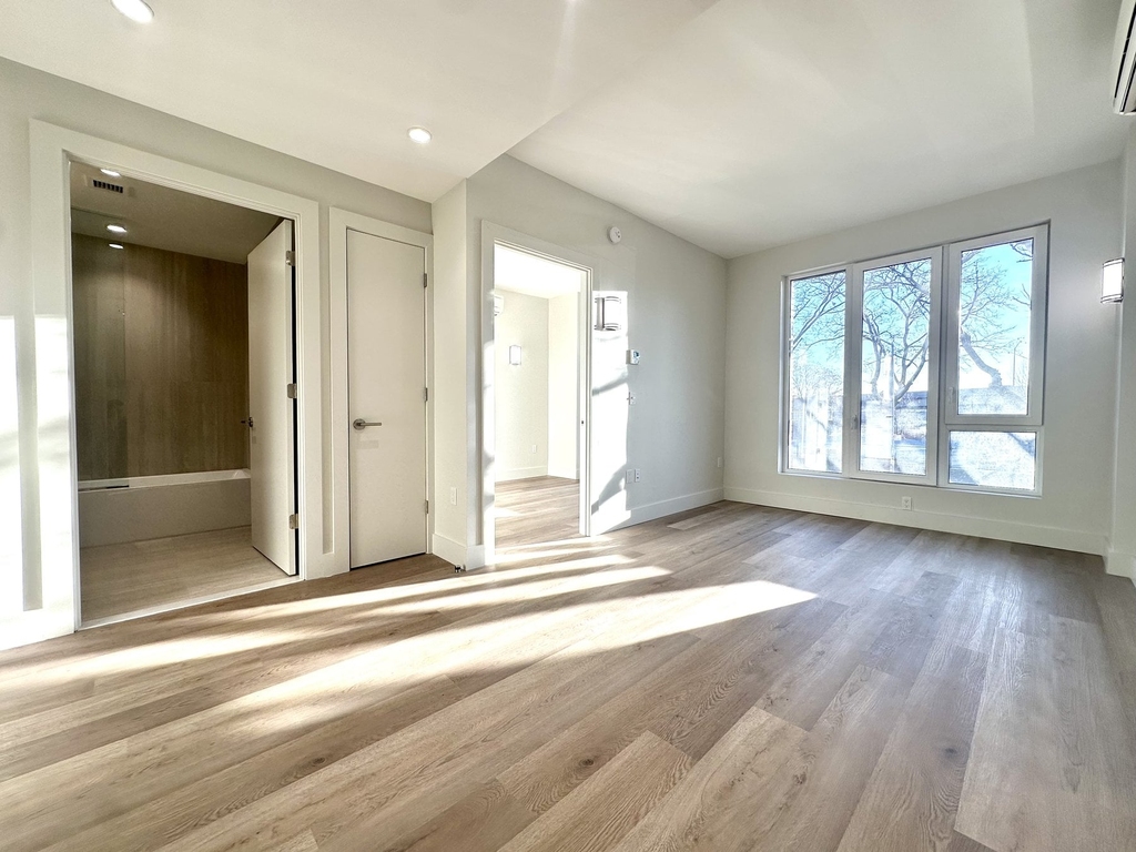 91 Bruckner Blvd - Photo 0