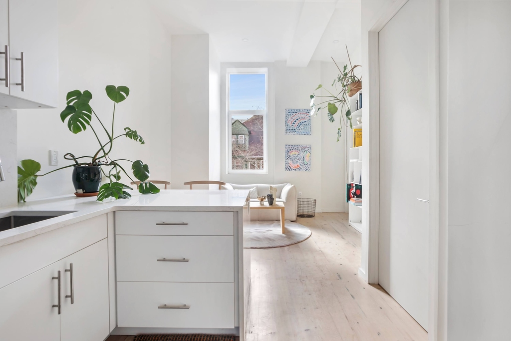 457 West 150th Street - Photo 2