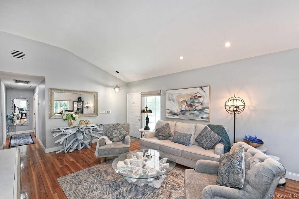 18 Shelter Hill Road - Photo 8