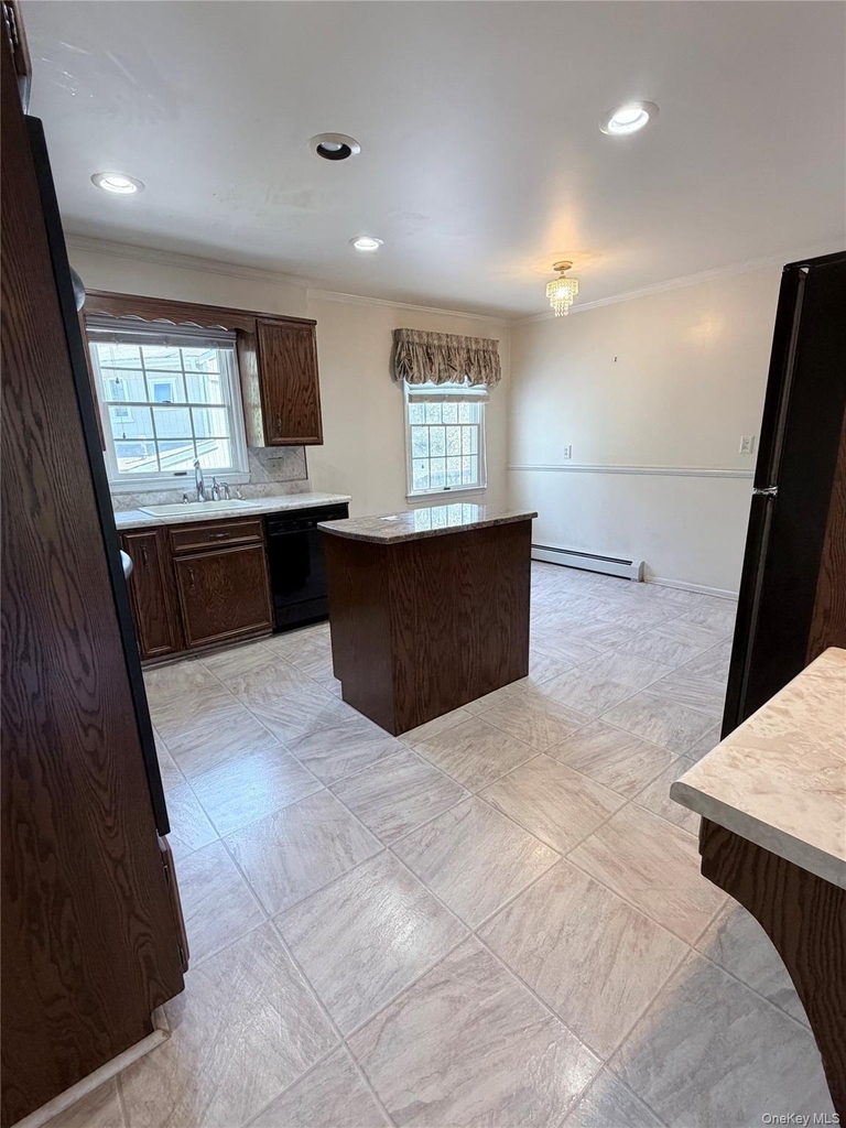 216 Maple Avenue - Photo 6