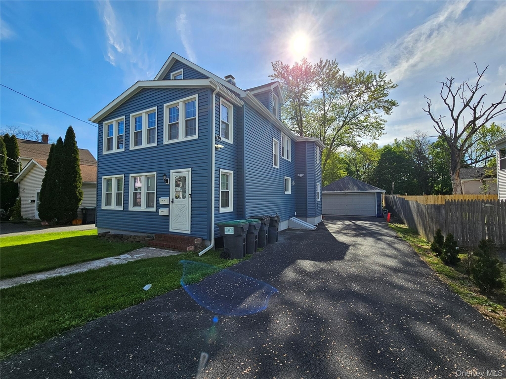 704 Tower Avenue - Photo 0
