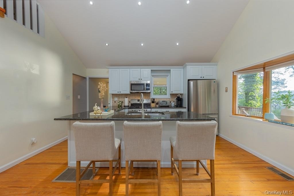 56 Bluff Avenue - Photo 8