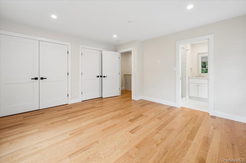 87 Crystal Street - Photo 9