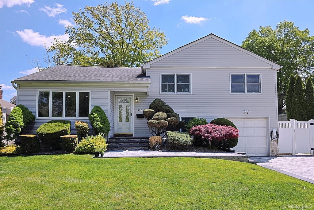 110 Briarwood Lane - Photo 0