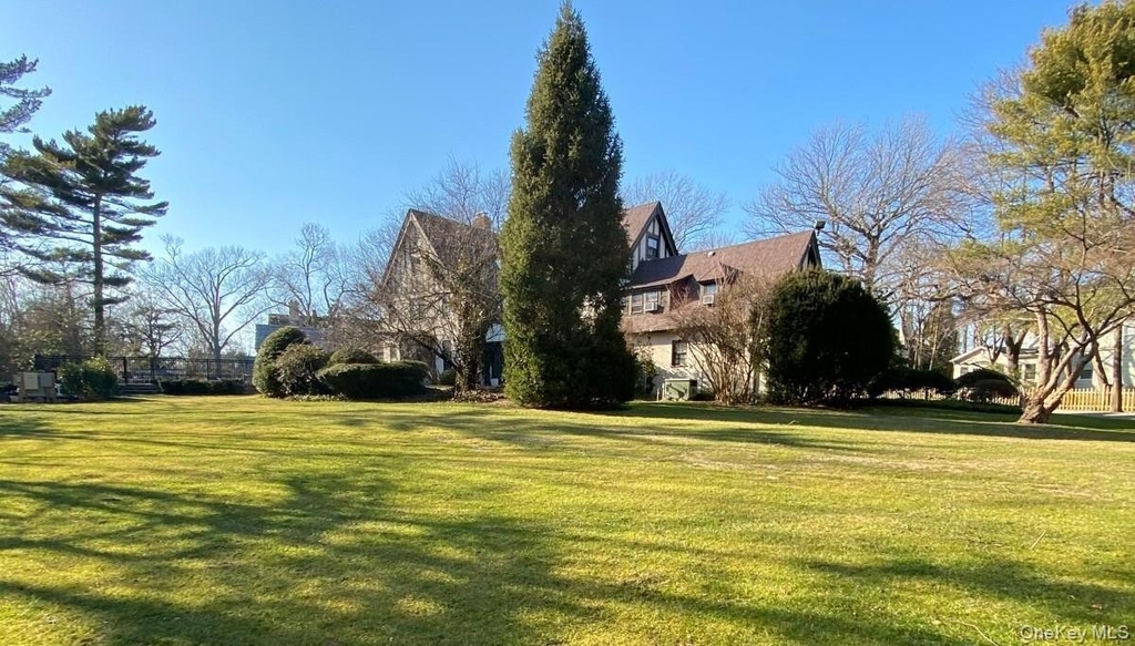 940 Smith Lane - Photo 1
