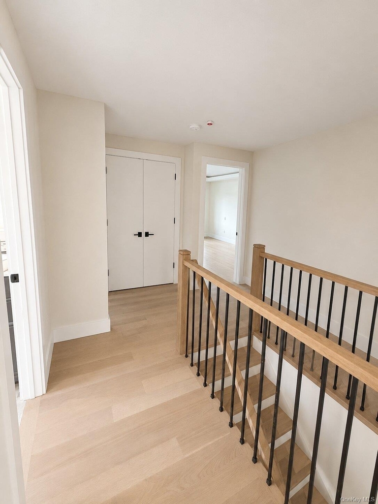 124 Nelson Avenue - Photo 2