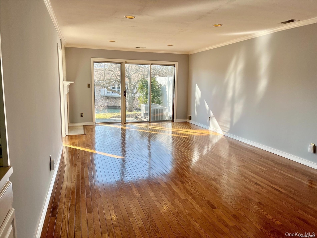 132 Fairfield Drive - Photo 3