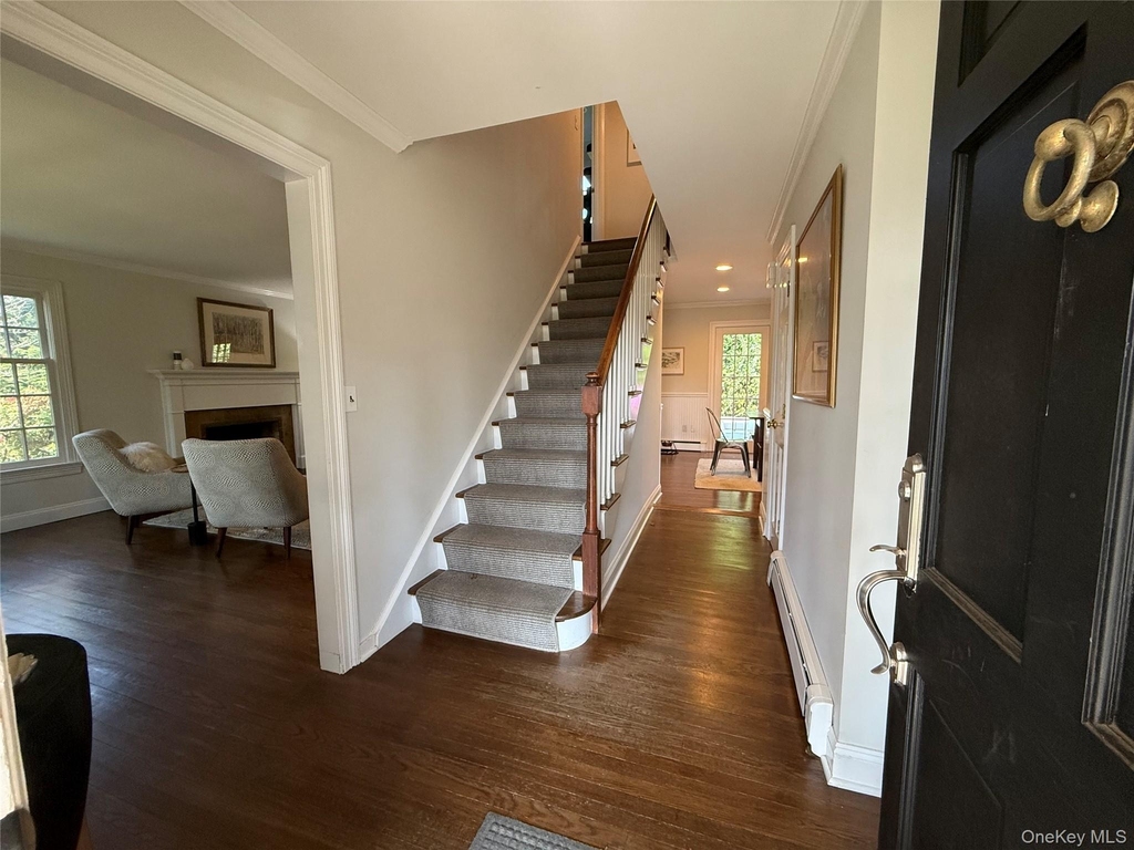 21 Westbank Road - Photo 2