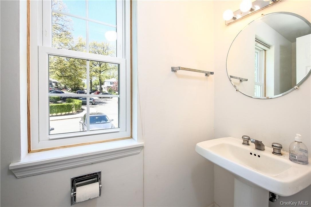 599 Midland Avenue - Photo 10