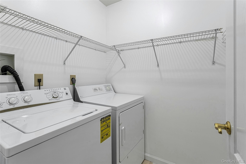 5801 Applewood Circle - Photo 13