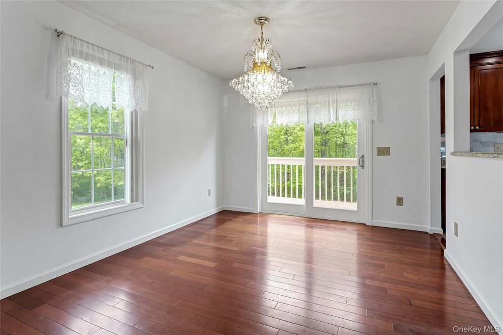 5801 Applewood Circle - Photo 4