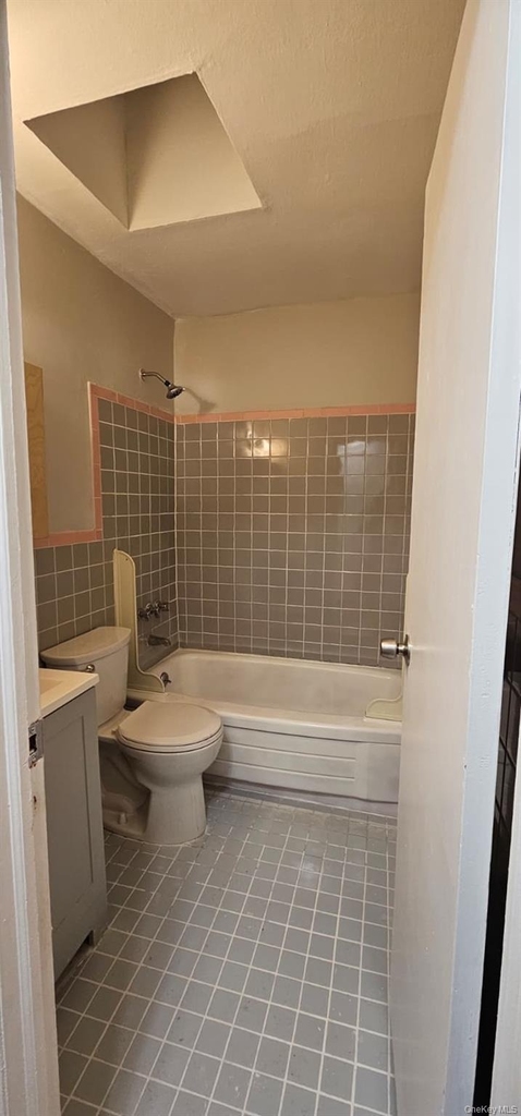 26016 Hillside Avenue - Photo 3