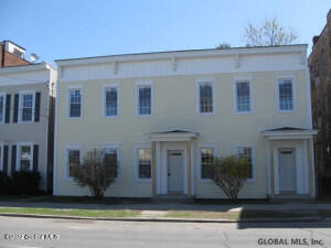 87 Park Avenue - Photo 0