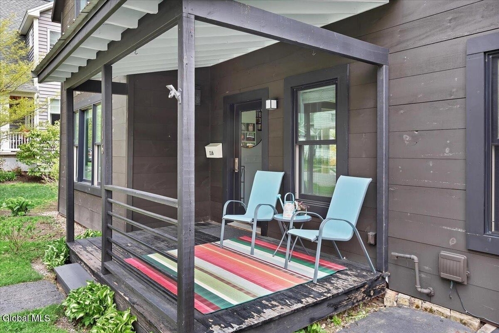 116 Catherine Street - Photo 4
