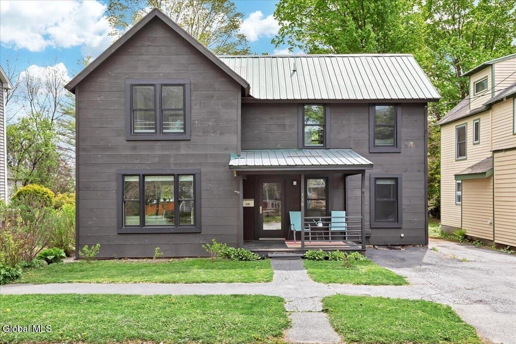 116 Catherine Street - Photo 0