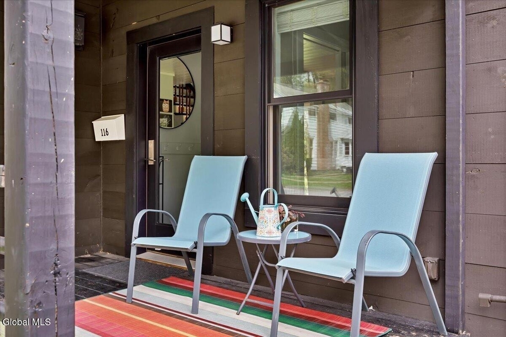 116 Catherine Street - Photo 5