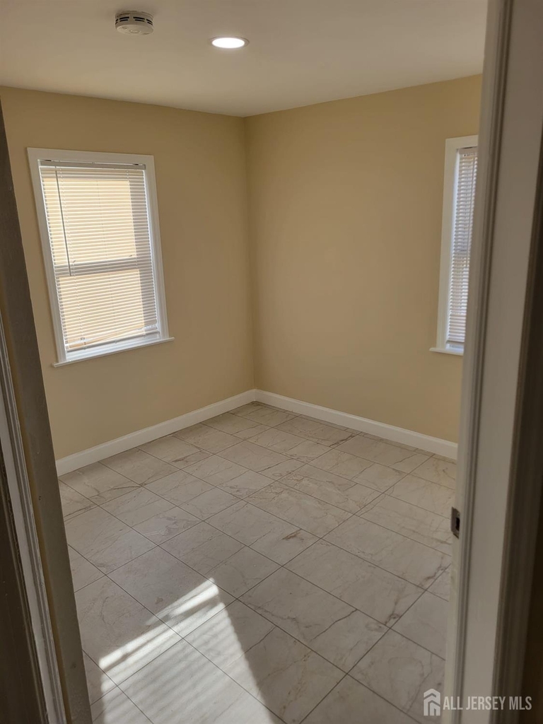 333 Brinton Avenue - Photo 7