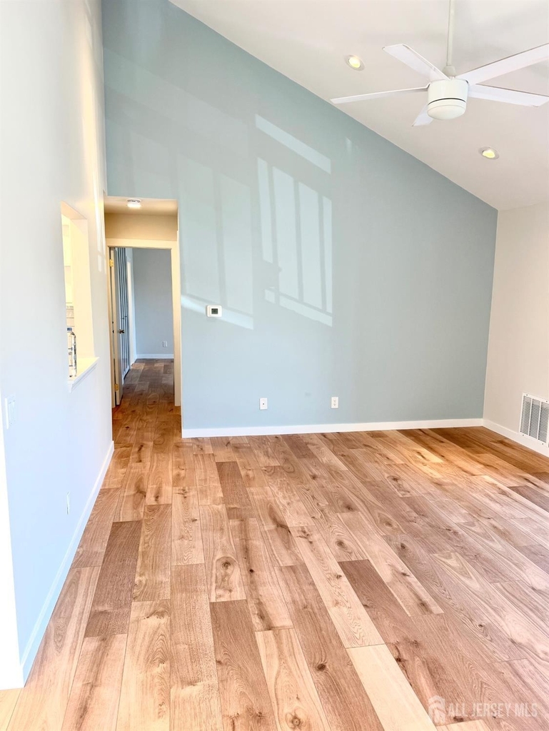 1511 Pebble Place - Photo 5