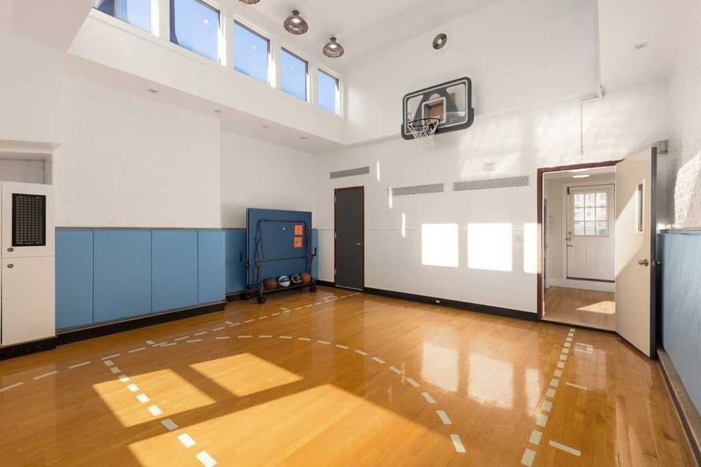 164 E 70th Street - Photo 33