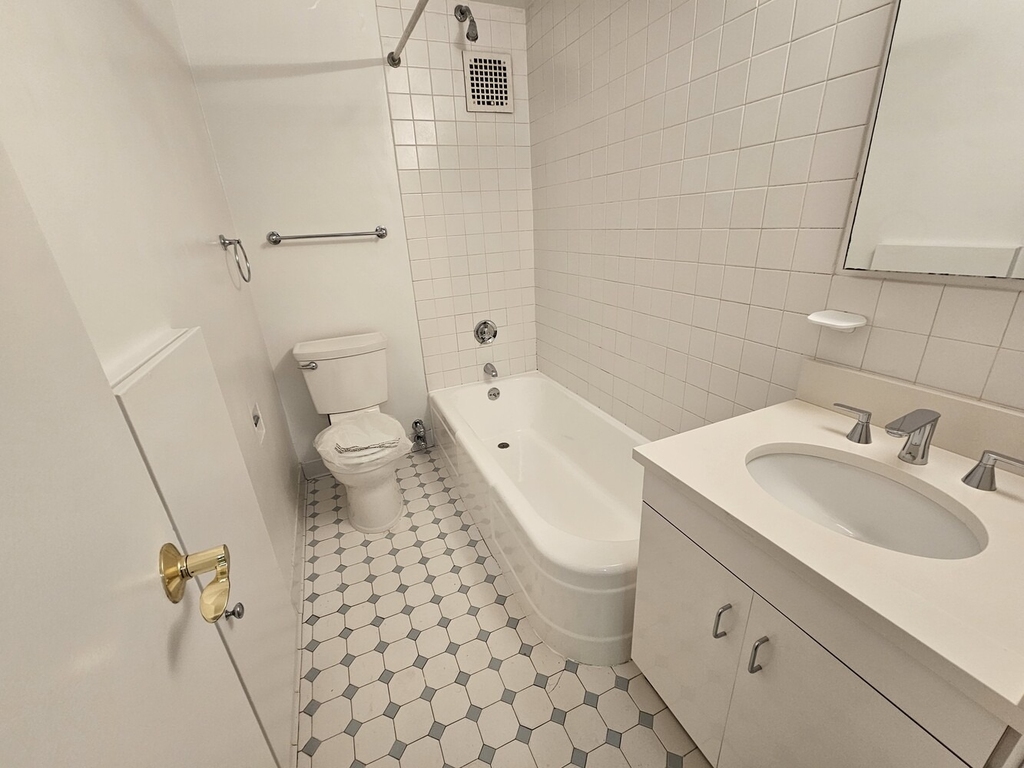 40 Central Park S - Photo 9