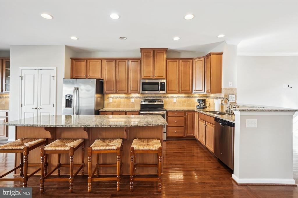 7106 Santa Cruz Place - Photo 8