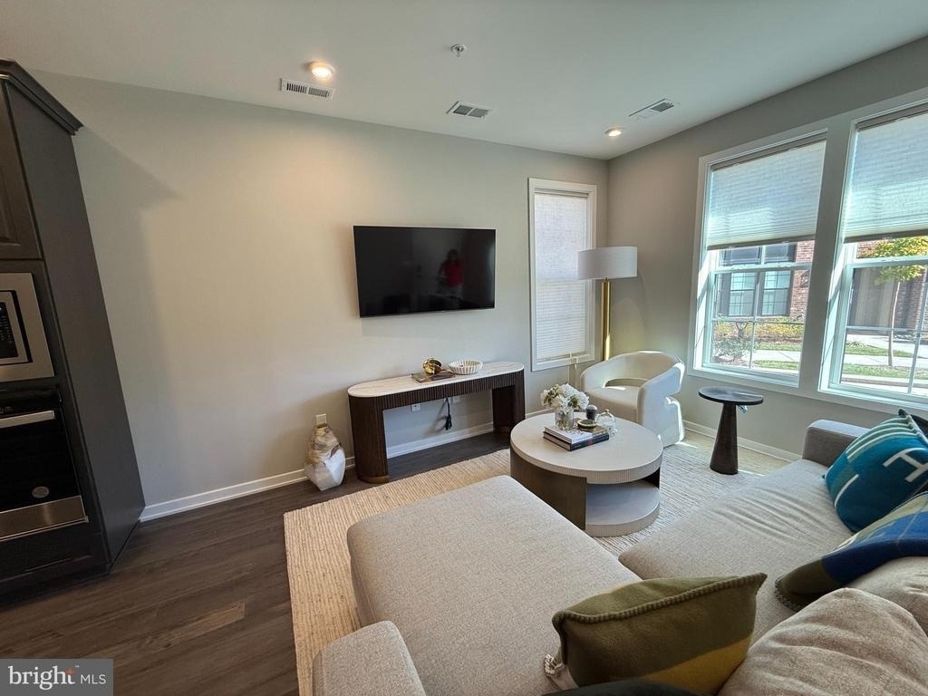 7567 Sawyer Farm Way - Photo 4