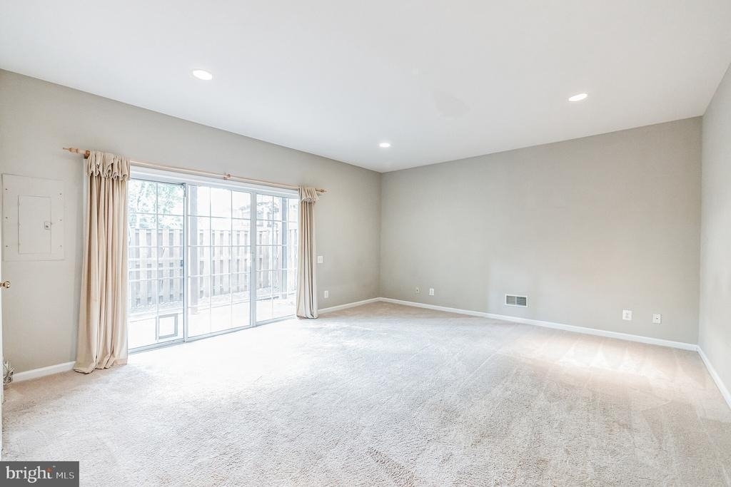 12876 Fair Valley Court - Photo 22