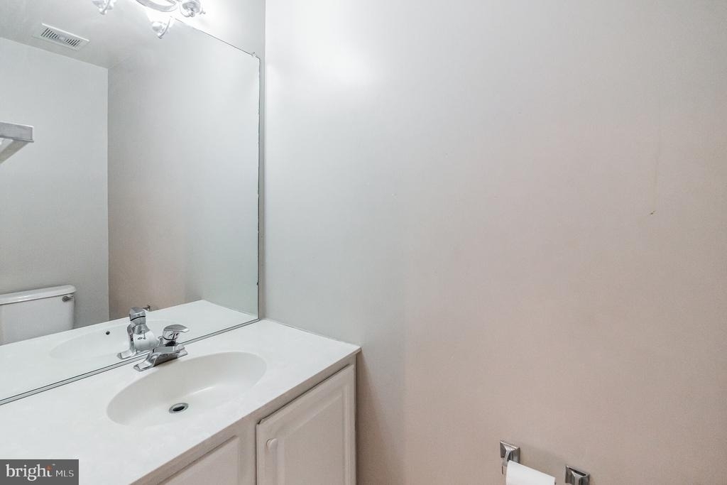 12876 Fair Valley Court - Photo 24