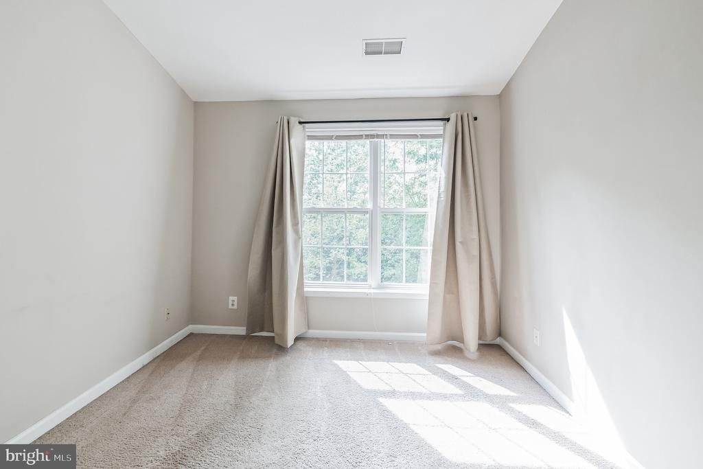 12876 Fair Valley Court - Photo 18