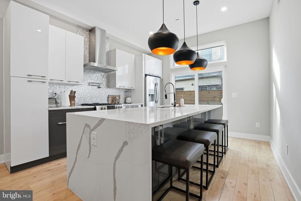 1514 S Bambrey Street - Photo 6