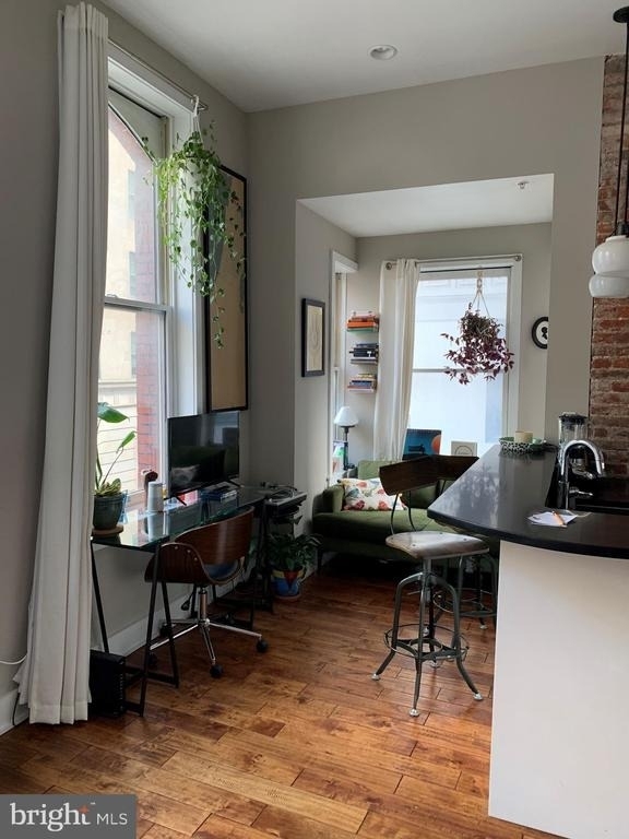126 S 16th Street - Photo 2