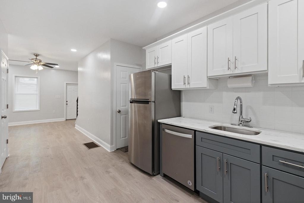 5213 Rodman Street - Photo 10