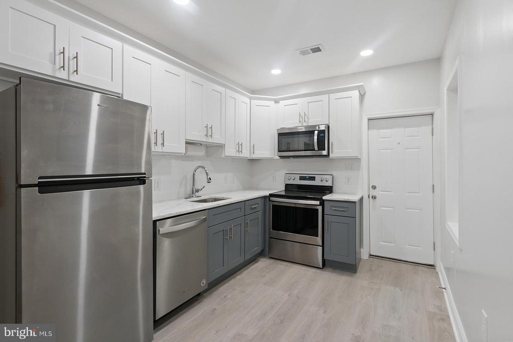 5213 Rodman Street - Photo 8