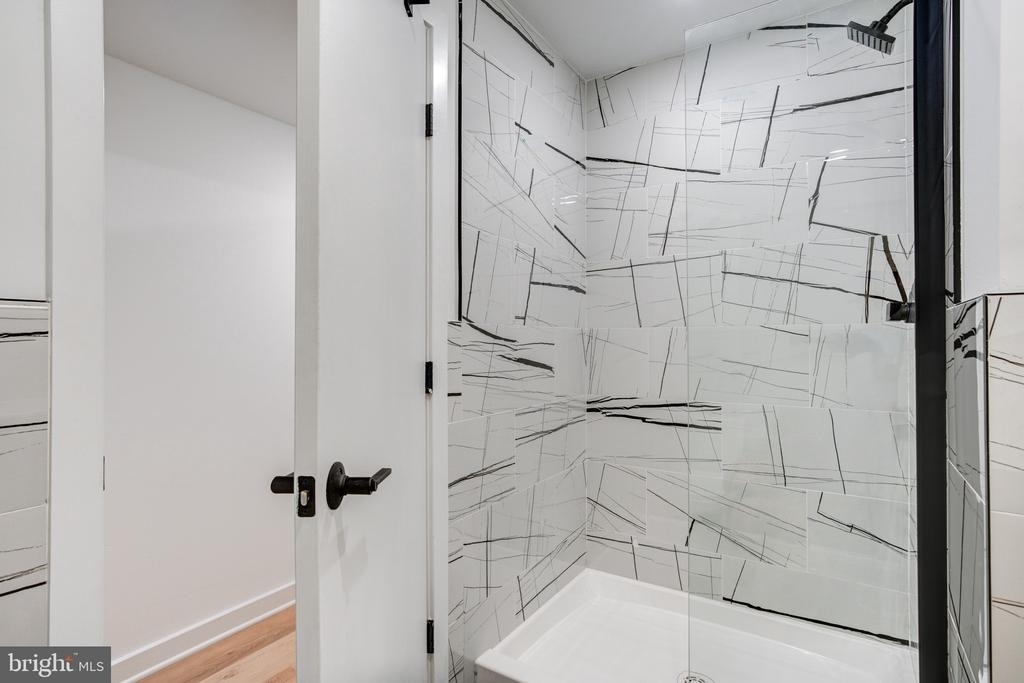 2329 Ellsworth Street - Photo 18