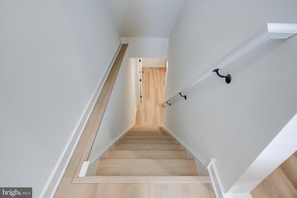 2329 Ellsworth Street - Photo 10