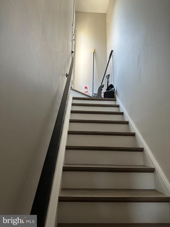 1210 N Taylor Street - Photo 22