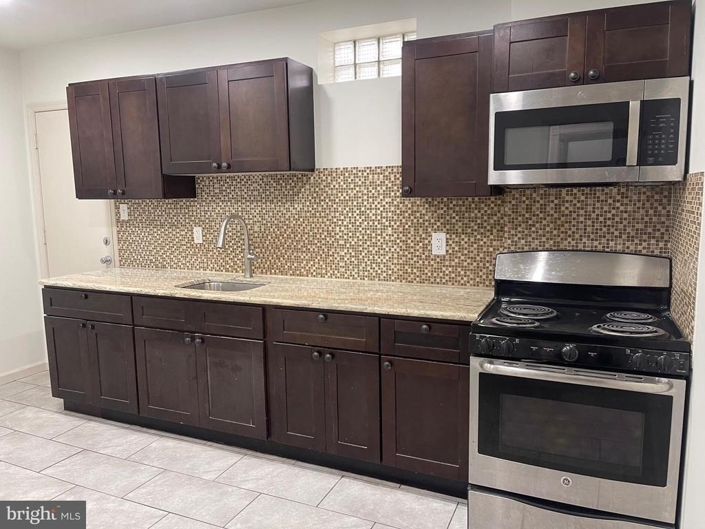5304 Spruce Street - Photo 1
