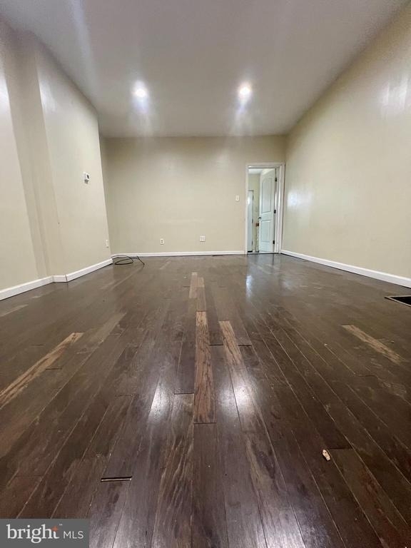 7275 Saybrook Avenue - Photo 3