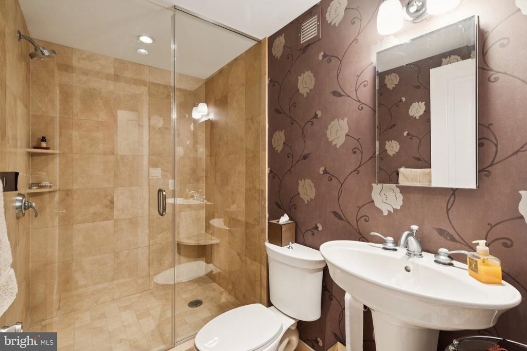 1701 Locust Street - Photo 20