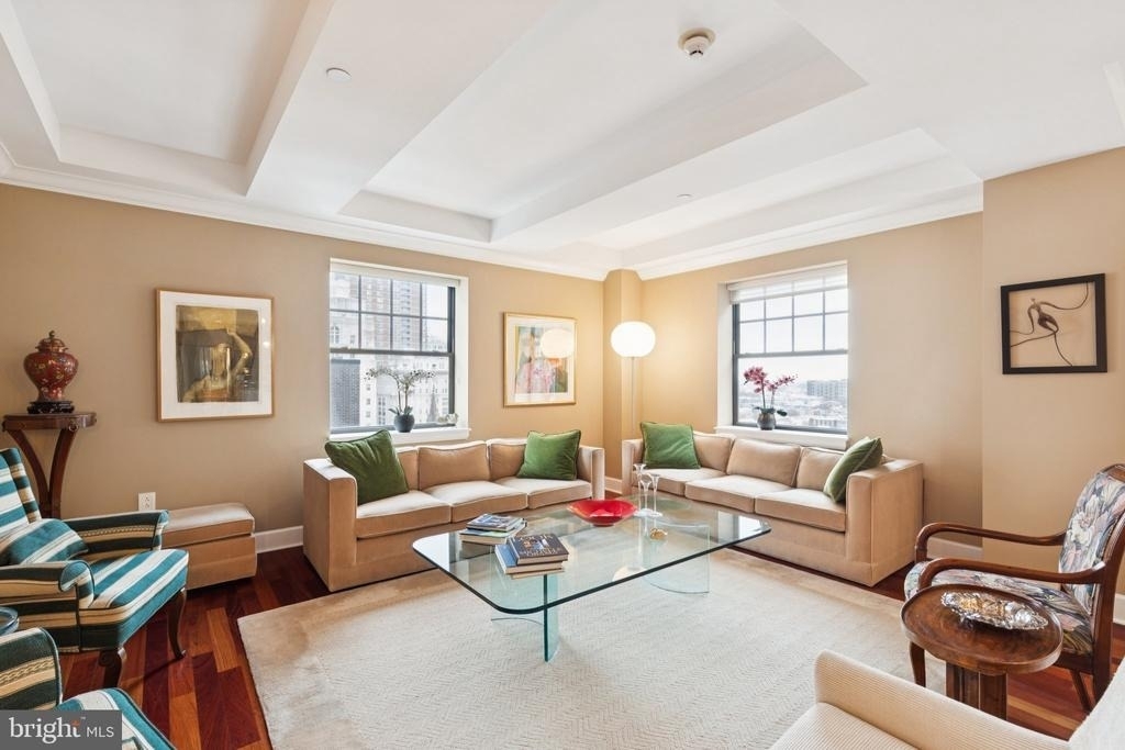 1701 Locust Street - Photo 2