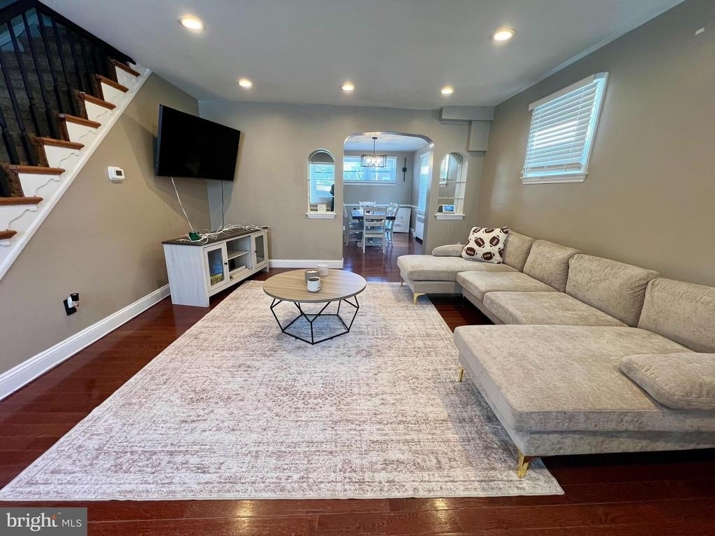 317 Barker Avenue - Photo 4