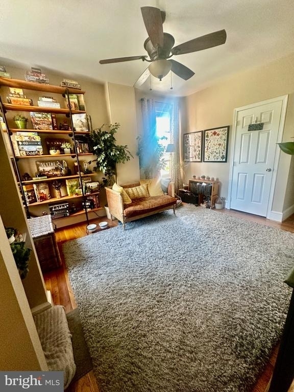214 Gay Street - Photo 1