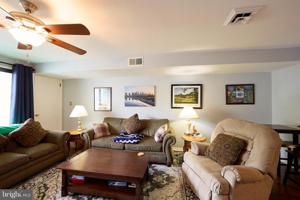 242 Summit House - Photo 5