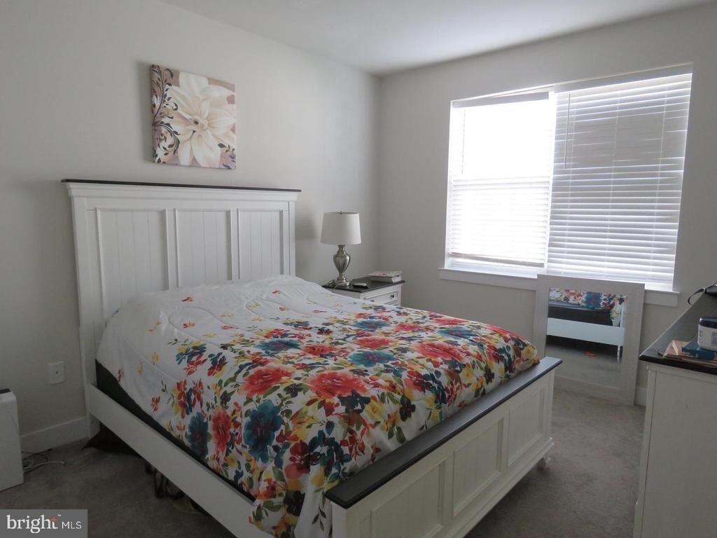 139 Easton Street - Photo 4