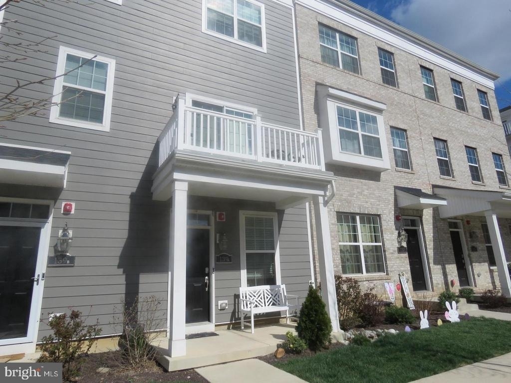 139 Easton Street - Photo 0