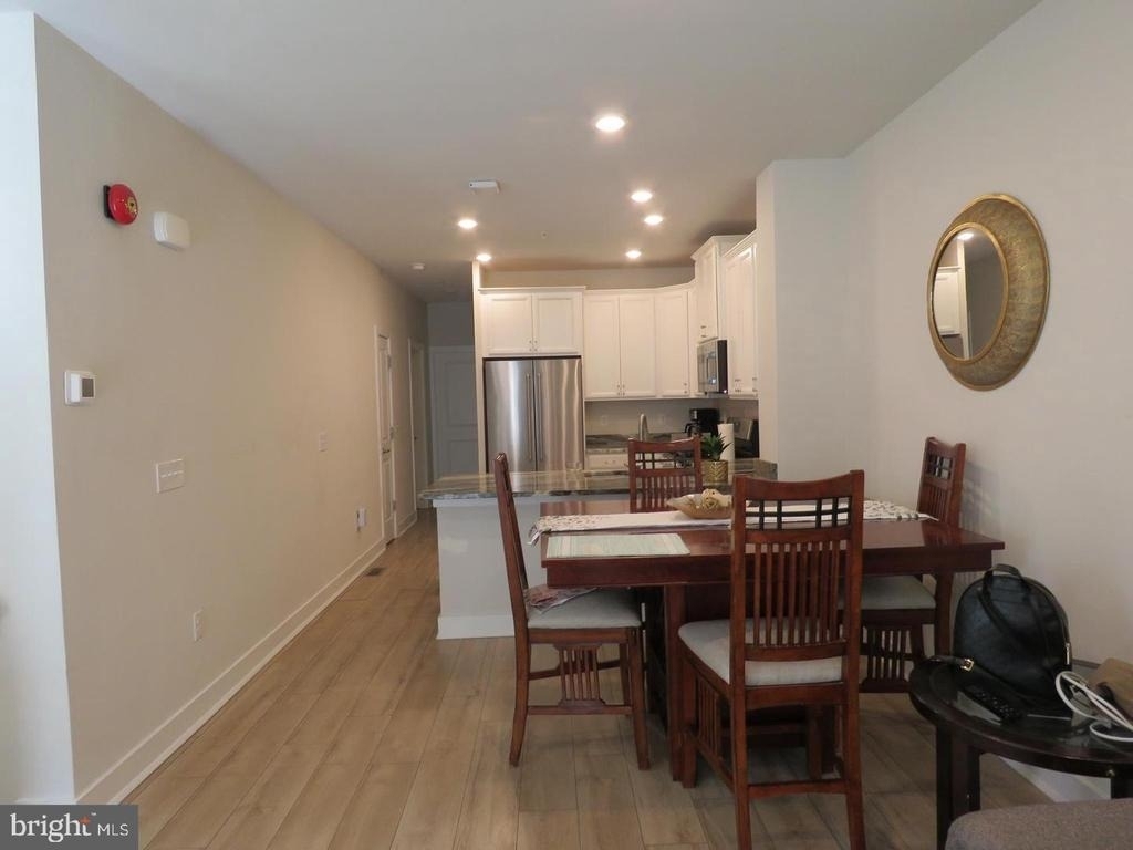 139 Easton Street - Photo 1